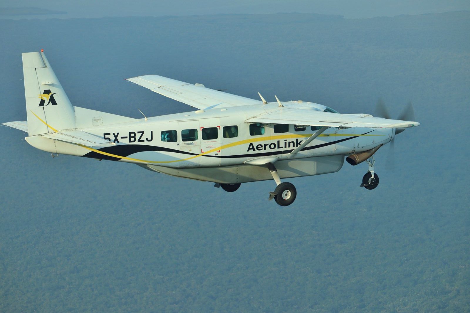 4 Day Gorilla Trek Uganda Flying Safari