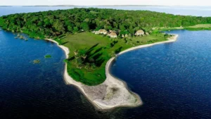 Best Places to Visit in Uganda for Locals