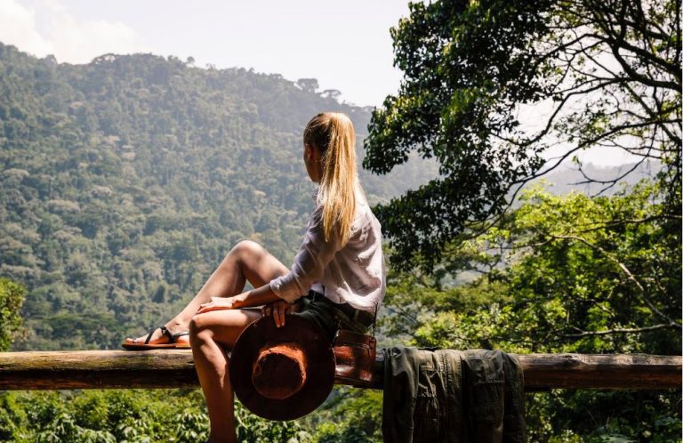 Best Uganda Luxury Safaris: Gorillas, Wildlife and Top Lodges Gorilla trekking on a 6-day luxury Rwanda and Uganda gorilla tour