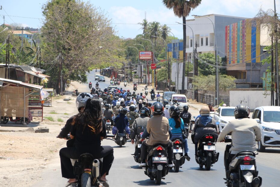 The Ultimate Full-Day Boda Boda Safari in Kampala – Your 8 hour Ticket to the City's Heart Boda boda safaris