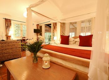 places to stay in mabamba